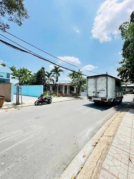 Bán nhà 113,3m2, 3,85 tỷ mặt tiền buôn bán tân hiệp hóc môn