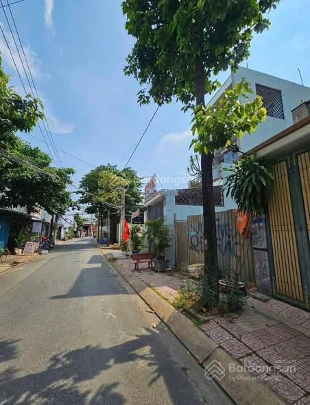 Bán đất mặt tiền sổ đỏ 90m2, 4,7 tỷ giá siêu hời ở bà điểm, hóc môn