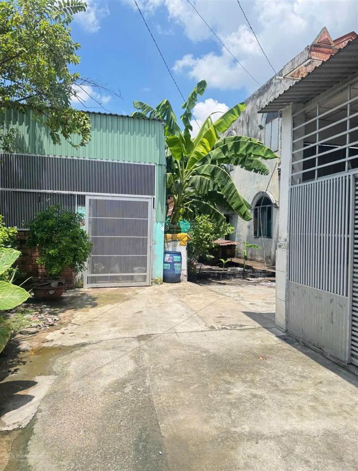 Bán đất xã tân xuân hóc môn 4x18m 2tỷ8 shr hẻm 4m