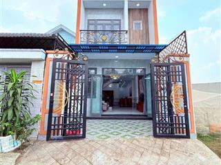 Bán nhà 3 tầng 5x21m nhà mới vào ở ngay 2tỷ9 xã mỹ hạnh nam, long an, shr