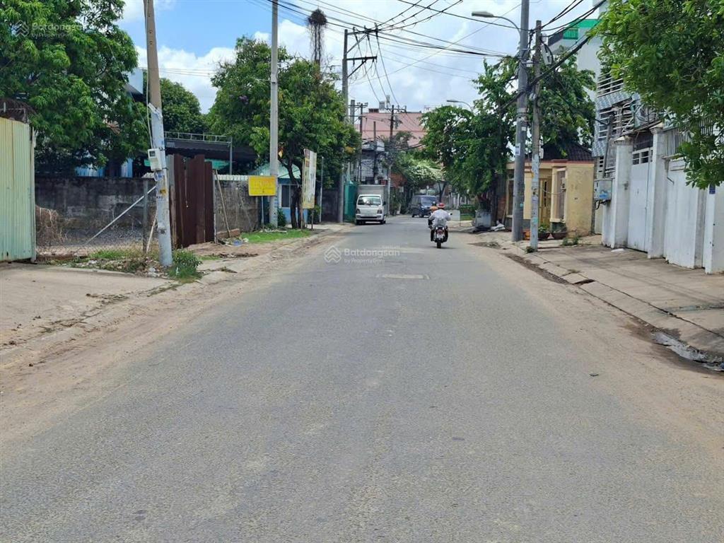 Bán lô đất thị trấn hóc môn, 72m2 nở hậu, sổ đỏ sẵn