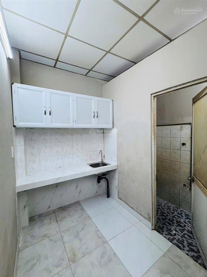 Căn nhà sổ hồng riêng gần chợ cây me giá 1 tỷ 990 bớt lộc bà điểm 11 tp hcm