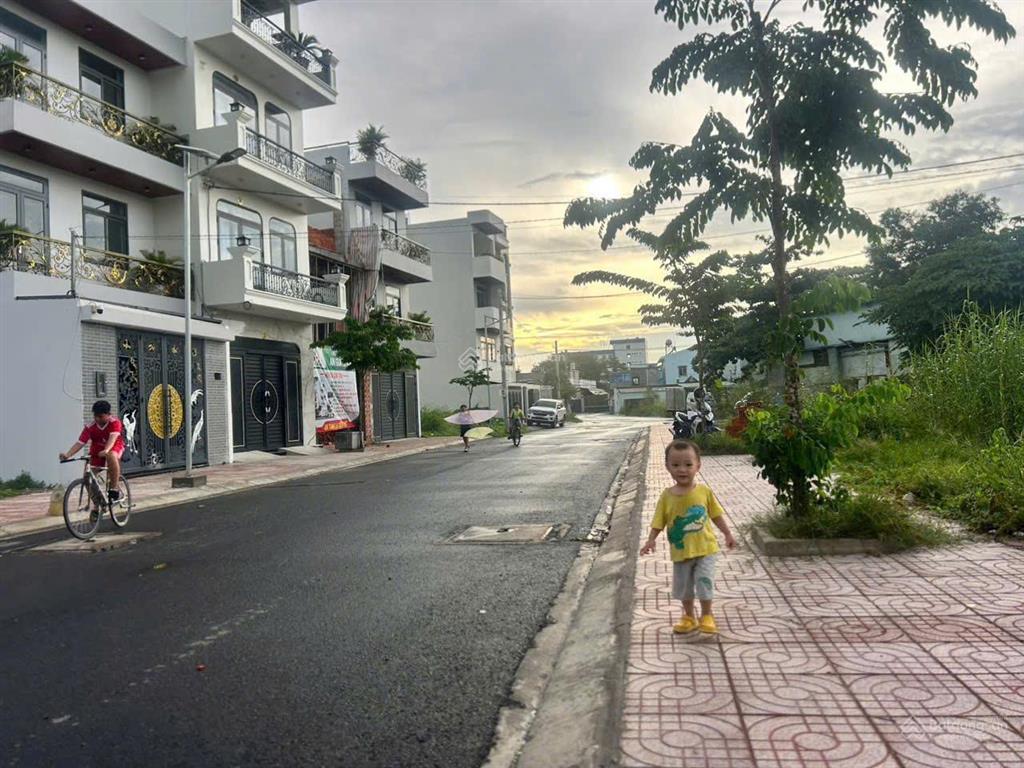 Bán đất khu dân cư bùi thị lùng, đông thạnh, hóc môn giảm sốc 4 tỷ 1 còn 3 tỷ 7 bán gấp shr
