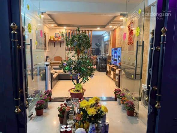 Nhà 1 lầu 4x13m 3 tỷ 5 shr xã bà điểm hóc môn (ấp 3 xtt cũ) cần bán