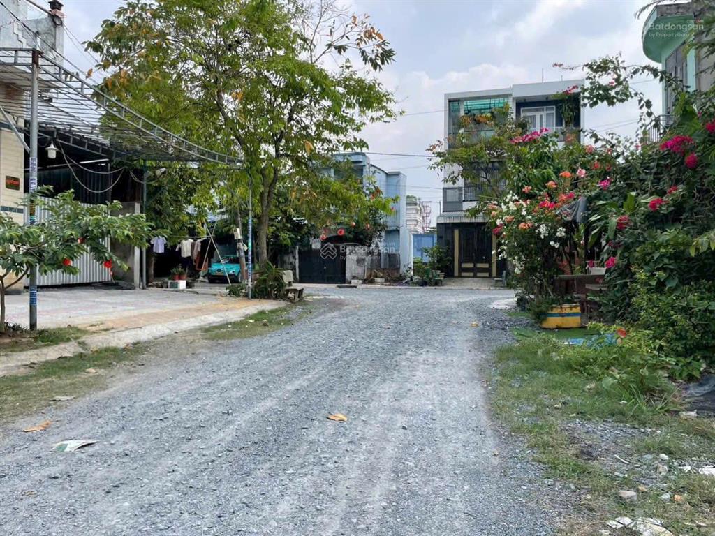 Bán lô đất 80m2, 4 tỷ sổ đỏ mặt đường lớn, tân xuân hóc môn