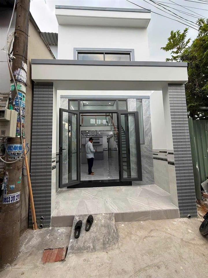 Bán nhà 52,5m2, sổ đỏ, 3,1 tỷ thương lượng bà điểm hóc môn