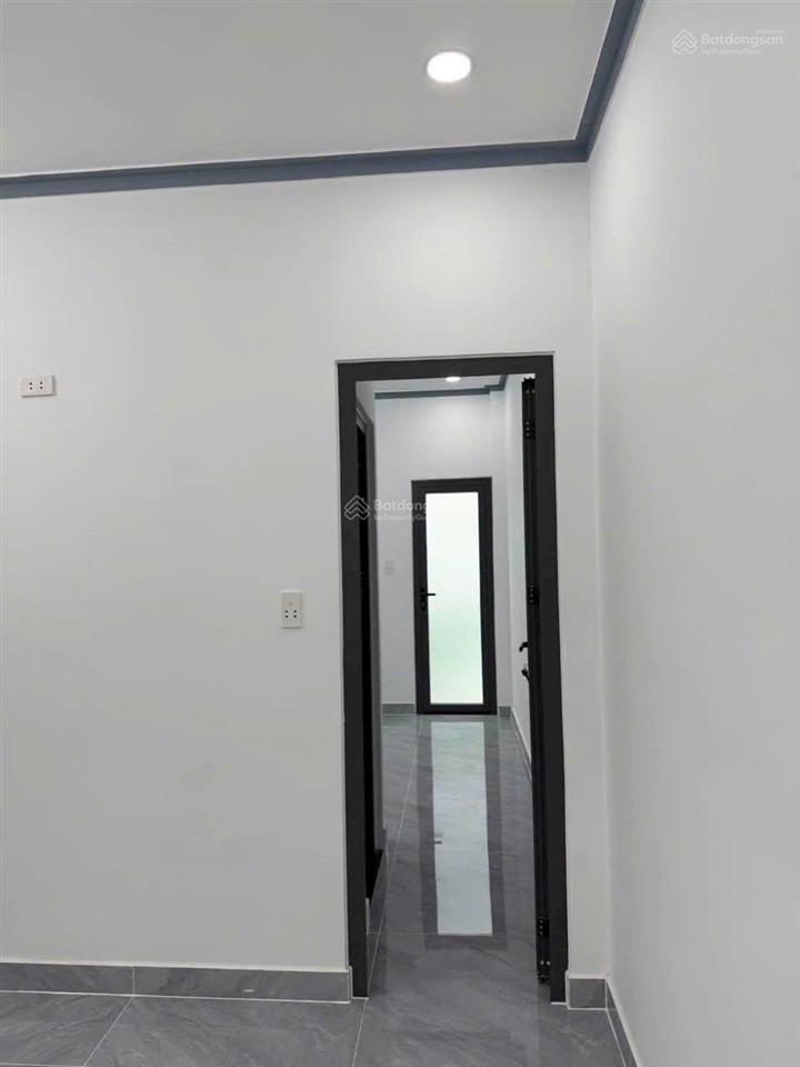 Bán nhà 52,5m2, sổ đỏ, 3,1 tỷ thương lượng bà điểm hóc môn
