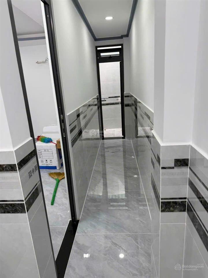 Bán nhà 52,5m2, sổ đỏ, 3,1 tỷ thương lượng bà điểm hóc môn