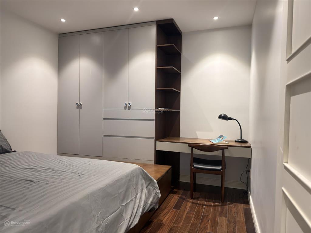 Bán cc the gold view, bến vân đồn, 8tỷ860, 81m2, 2pn, 2wc, nhà cực đẹp view cực chill