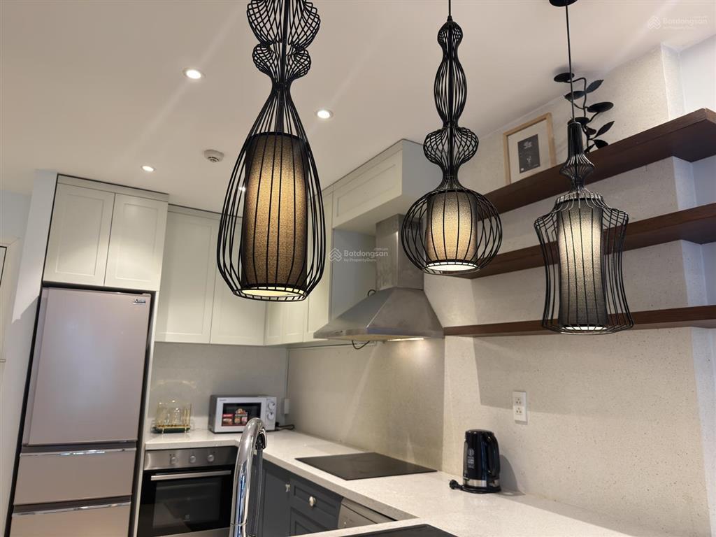 Bán cc the gold view, bến vân đồn, 8tỷ860, 81m2, 2pn, 2wc, nhà cực đẹp view cực chill