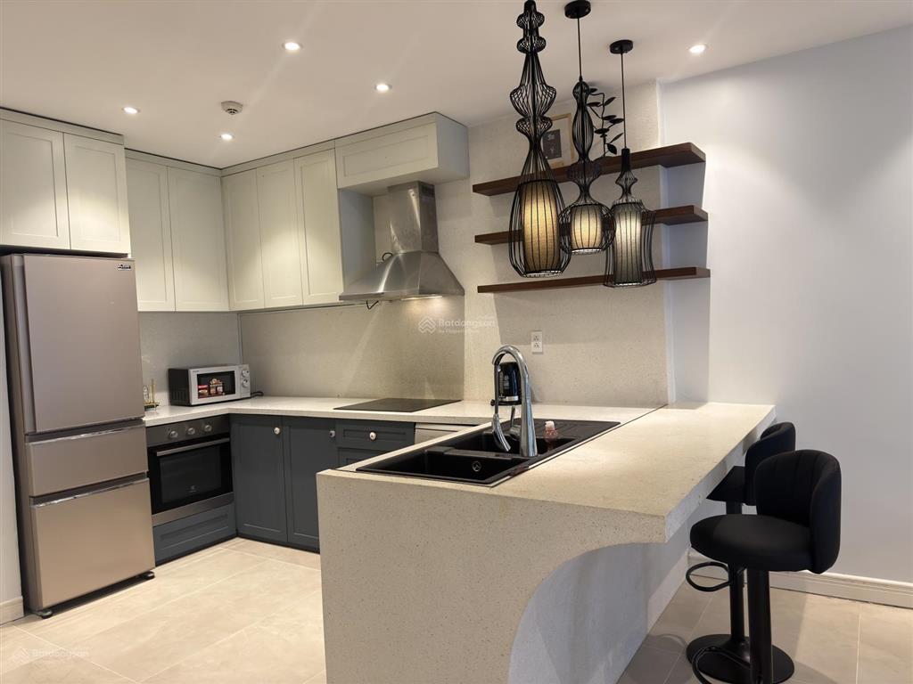 Bán cc the gold view, bến vân đồn, 8tỷ860, 81m2, 2pn, 2wc, nhà cực đẹp view cực chill