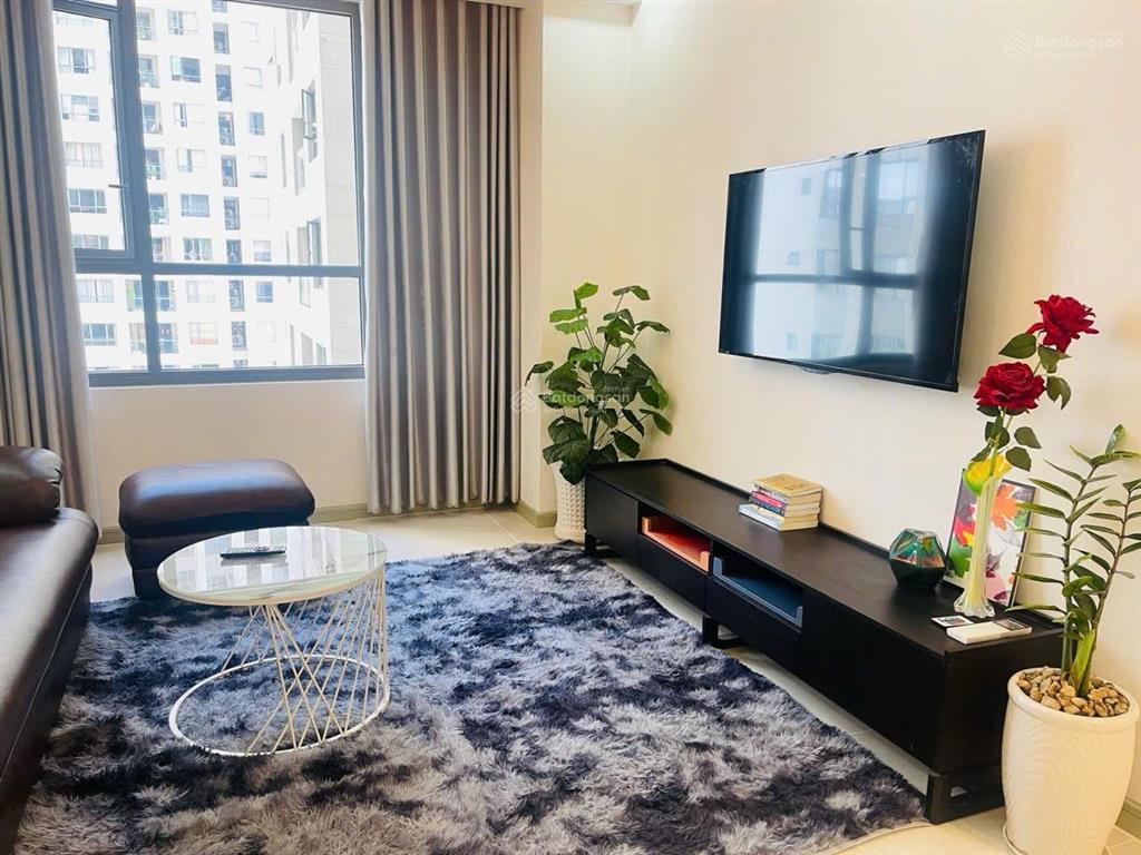 Chính chủ cần bán căn hộ cc the gold view, bán 6 tỷ 750, 70m², 2pn, 1wc. sổ hồng