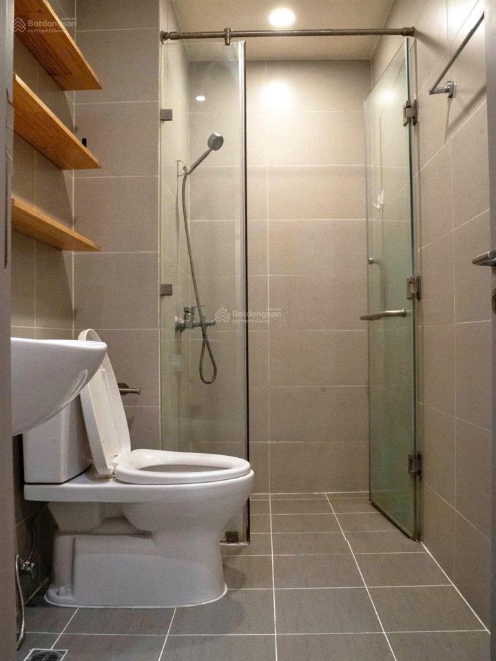 Bán cc the gold view, 6,5 tỷ, 68m2, 2pn, 1wc tại đường bến vân đồn, q4, tp.hcm. sắp làm sổ hồng.