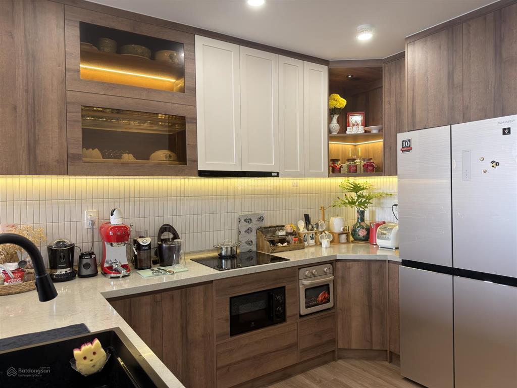 Bán cc 3pn full nội thất tại the gold view, 10 tỷ, 100m2, hàng hot sẵn hợp đồng thuê