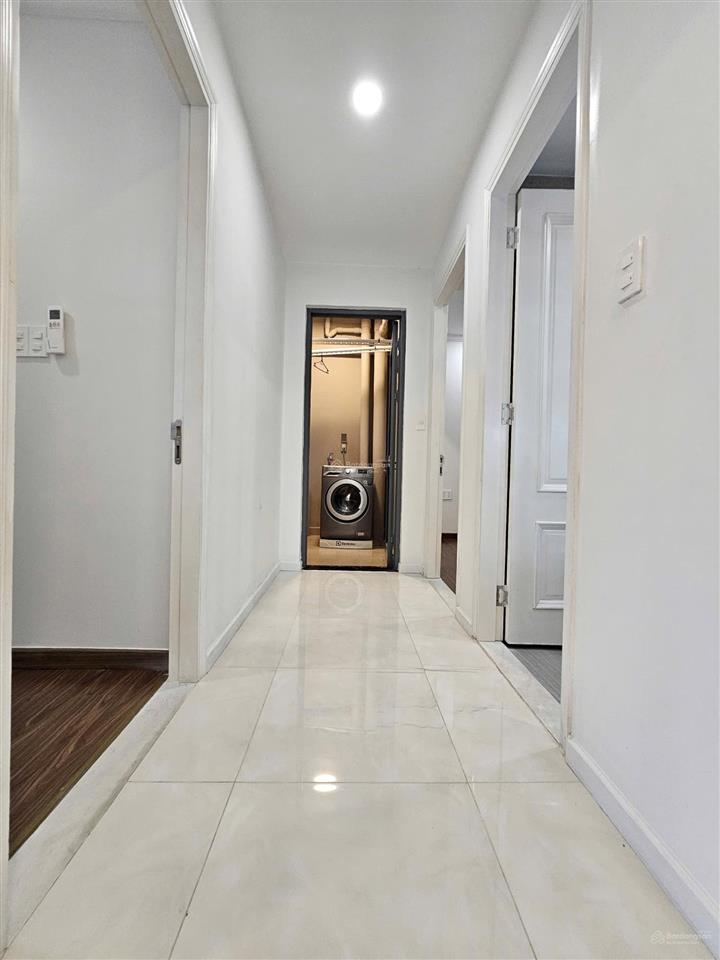 Căn hộ 2pn bao đẹp tại the gold view, 8,5 tỷ, diện tích gần 81m2