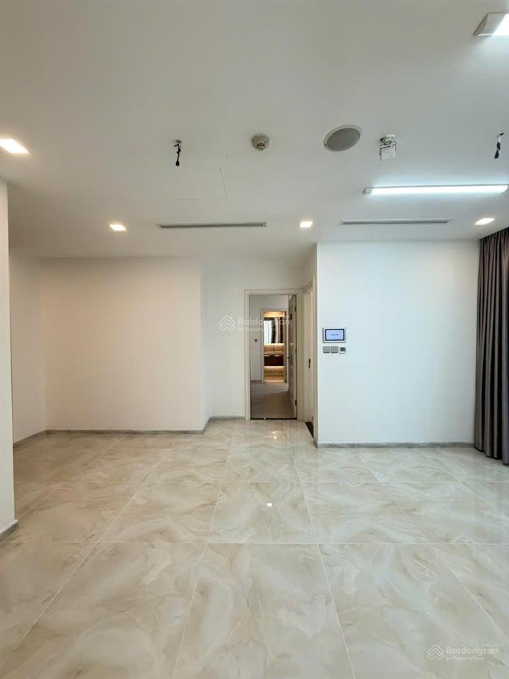 Cho thuê 2pn 78m2 24tr làm văn phòng ntcb rèm điều hòa vinhomes golden river  nguyên 0979 934 ***