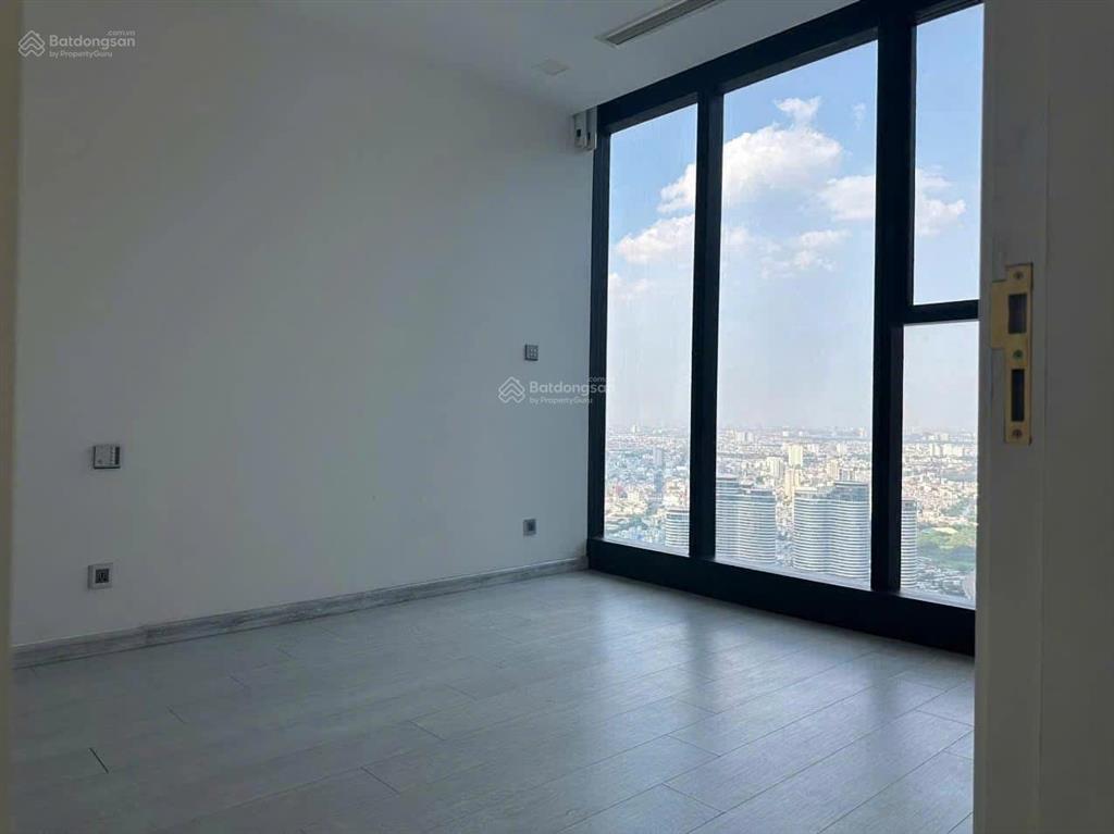 Bán căn hộ giá siêu tốt vinhomes golden river 1 phòng ngủ 7.5 tỷ all in 50m2  nguyên 0979 934 ***