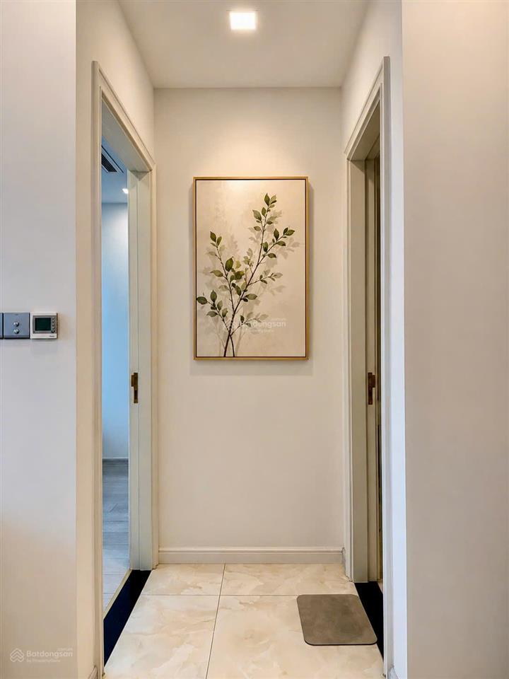 Giá tốt! vào ở ngay căn hộ 1pn 53m2 giá thuê 21 triệu/th vinhomes golden river 0979 934 ***