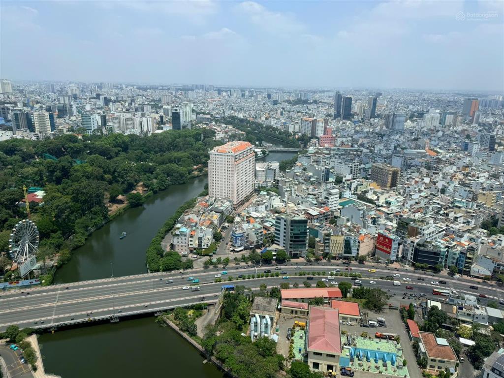 Giá tốt! vào ở ngay căn hộ 1pn 53m2 giá thuê 21 triệu/th vinhomes golden river 0979 934 ***
