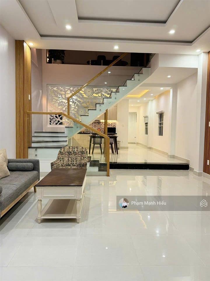 Chủ cần bán gấp nhà 2 tầng sát biển mỹ khê dòng tiền sẵn