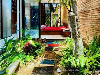 Hàng hiếm nam việt á  mặt tiền lê văn thủ sát sông hàn
