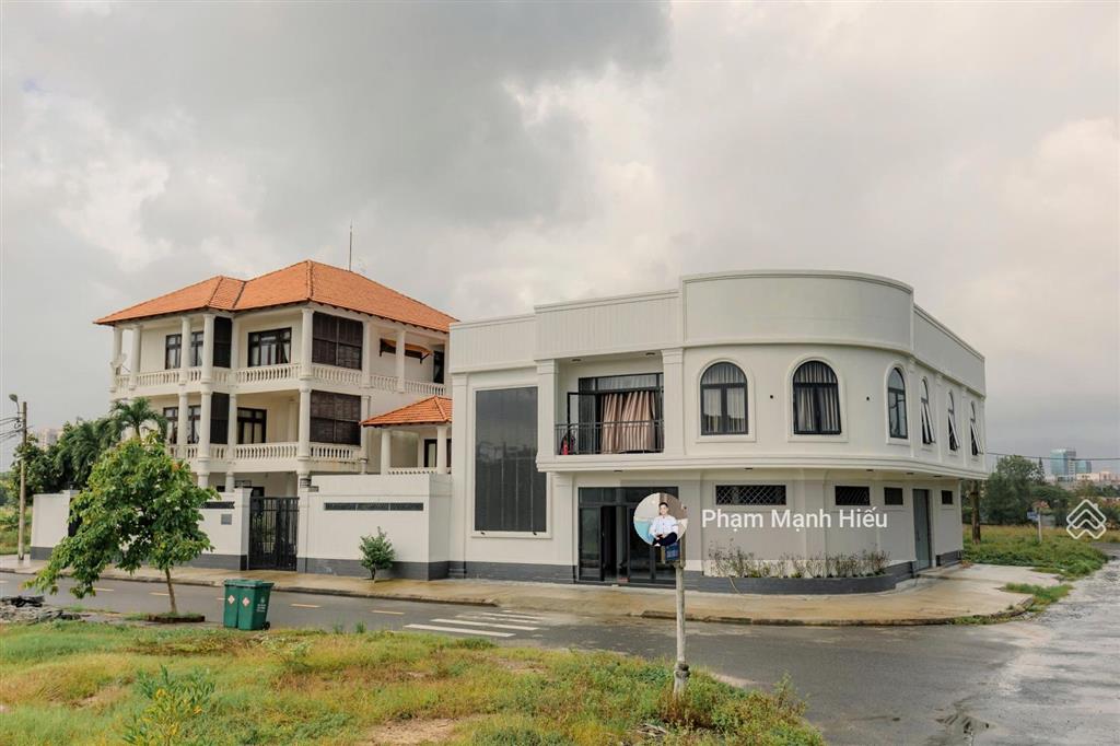 Siêu phẩm lô góc 50 bước chân ra mặt biển quỹ đất hiếm còn sót lại