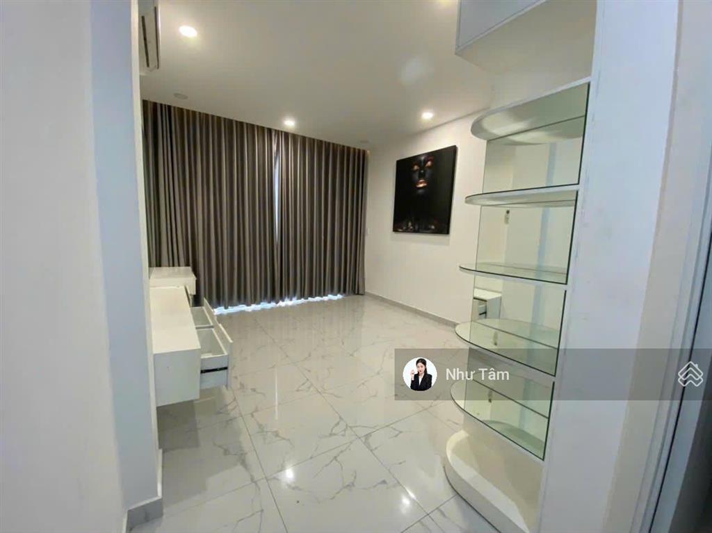 Cực hiếm! hxh nguyễn thị minh khai, quận 1  ngang 7m  4 tầng. chỉ 15 tỷ thương lượng.0935 654 ***