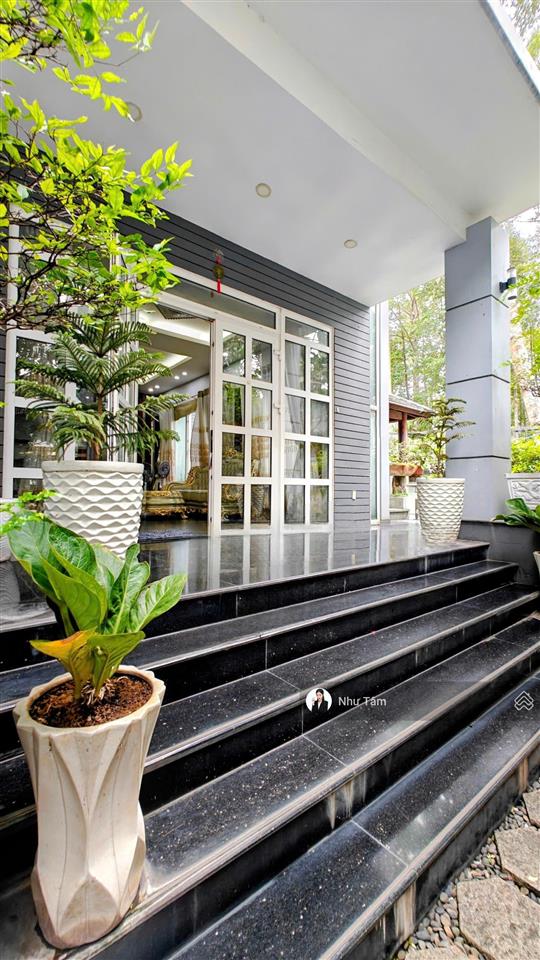 Hẻm nhựa xe tải lê văn sỹ, tân bình  sát quận 3  5x14m  4 tầng mới đẹp  17,2 tỷ thương lượng