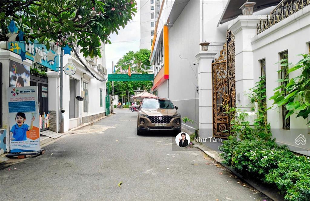 Ngang 9m  hxh phan đăng lưu, phú nhuận  4 tầng mới đẹp. chỉ 10,5 tỷ thương lượng