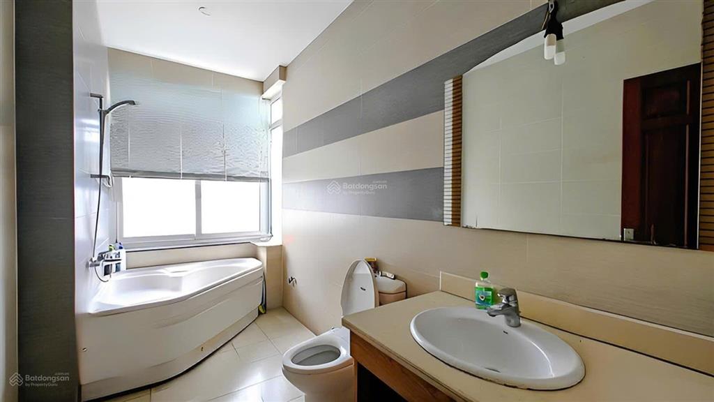 Hẻm 3 xe hơi tránh nhau  hxh trần nhật duật, quận 1, 50m² vuông vức, 2 tầng, 13 tỷ tl