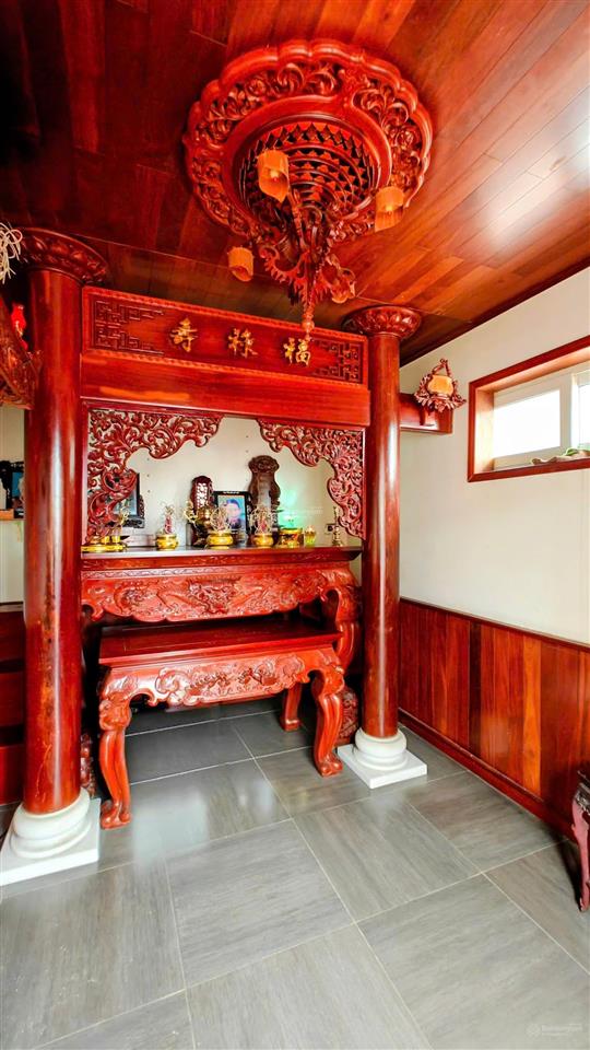 Sát chợ tân định  hxh hai bà trưng, quận 3, 4,7m x 16m, cn 70m², 2 tầng, 12 tỷ thương lượng