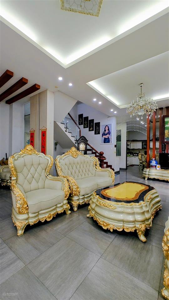 Ngang 5,6m  hxh nguyễn thị minh khai, đa kao, quận 1, 72m², 5 tầng, 19,9 tỷ thương lượng
