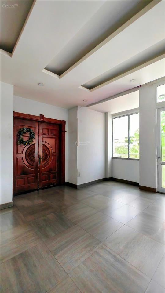 Ngang 5,6m  hxh nguyễn thị minh khai, đa kao, quận 1, 72m², 5 tầng, 19,9 tỷ thương lượng
