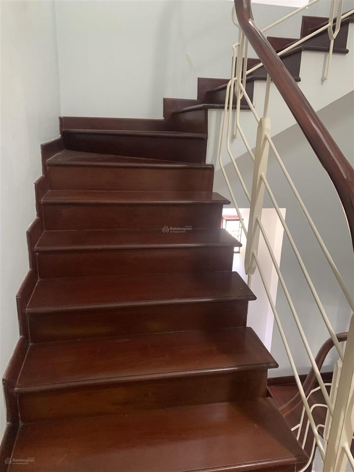 Bán nr 34/ đường nguyễn trường tộ, 11 tỷ, 83m2, 4 lầu , gara oto, hoàn công , chính chủ
