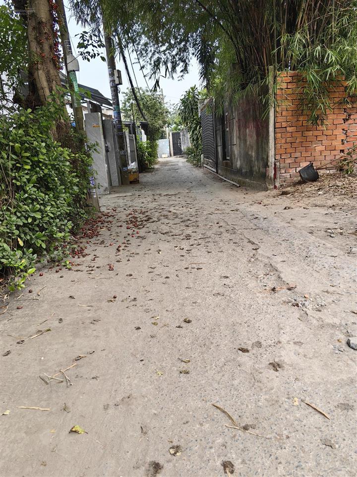 Bán nhà mặt tiền tân hiệp 47/1, xã tân hiệp, hóc môn. 3 tầng. tổng dt 199m2. 5,7 tỷ.