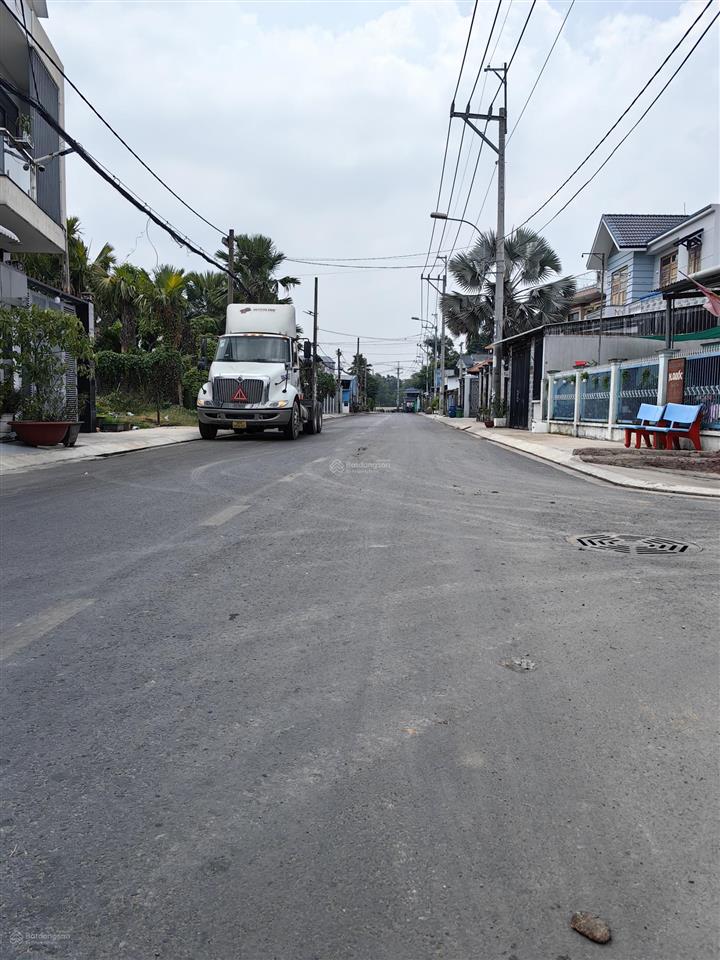 Bán nhà mặt phố tại tân hiệp, 3,7 tỷ, 54m2, một trệt hai lầu.