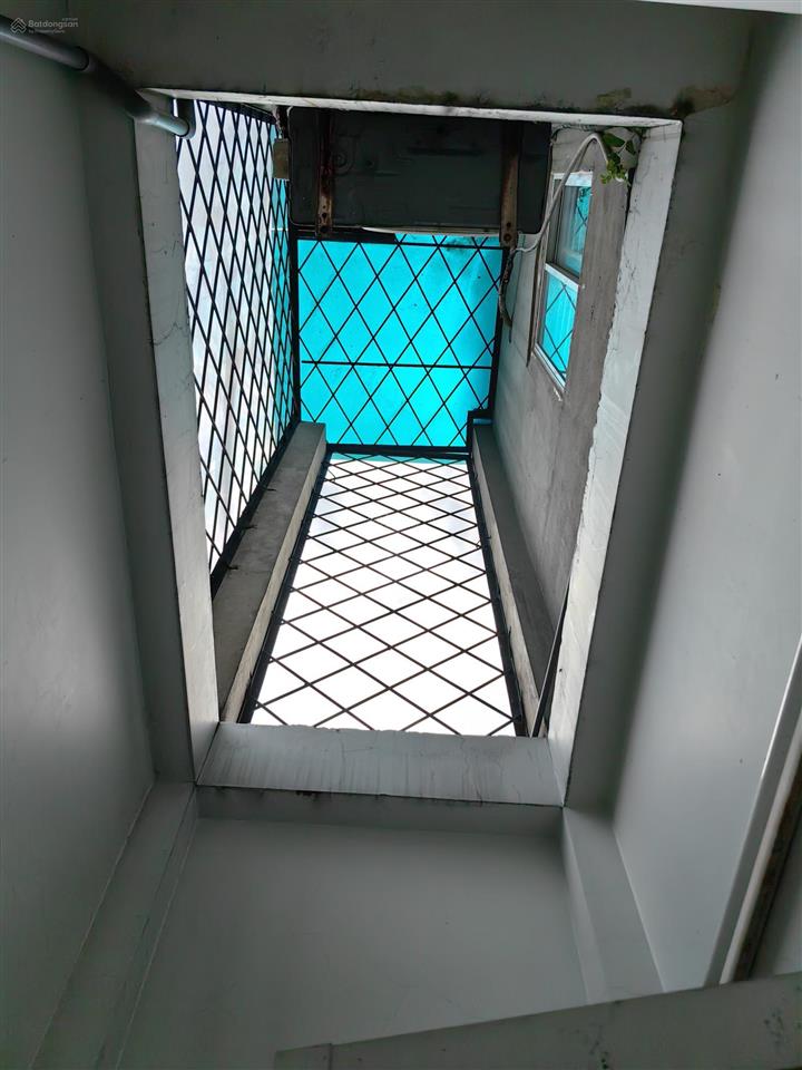 Bán nhà 1/ ngắn song hành, tân xuân. 7,2x12,5. gồm 2 căn.