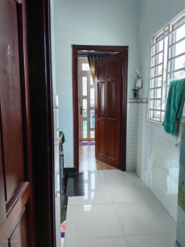 Bán nhà 1/ ngắn song hành, tân xuân. 7,2x12,5. gồm 2 căn.