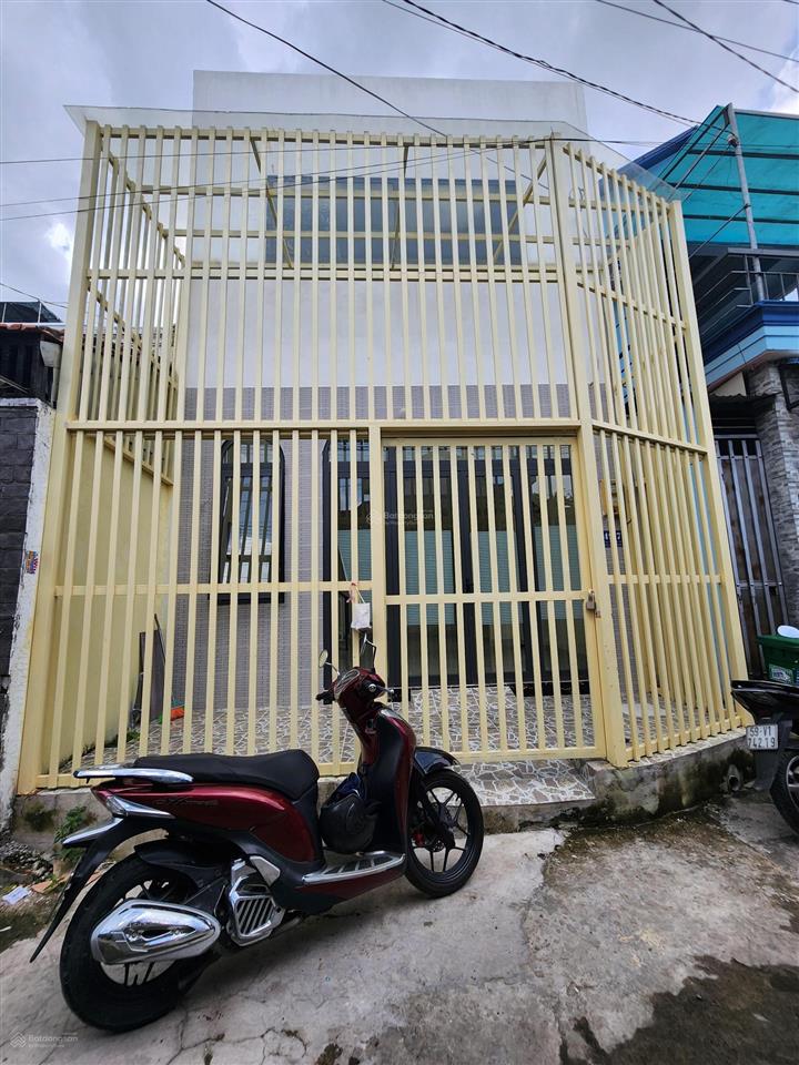 Bán nhà 1 xẹt tân thới nhì 25. 2 tầng giá 3.25 tỷ.