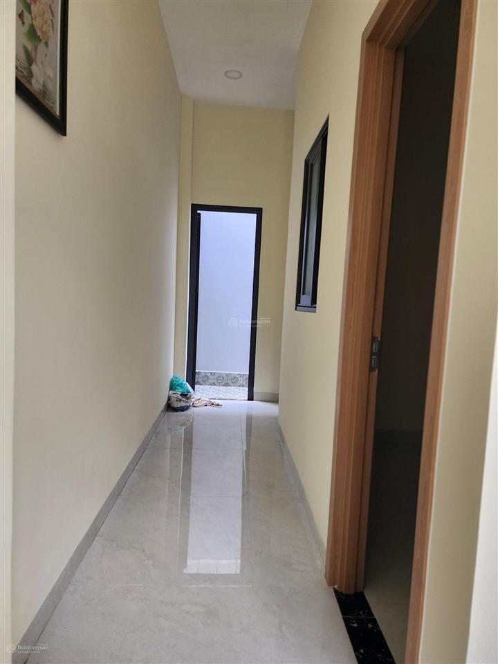 Bán nhà 1 xẹt tân thới nhì 25. 2 tầng giá 3.25 tỷ.