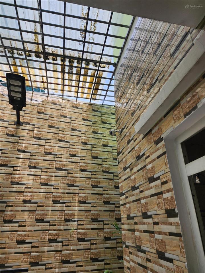 Bán nhà mt huỳnh thị hai. 88m2. 4 tầng. giá 11,5 tỷ.