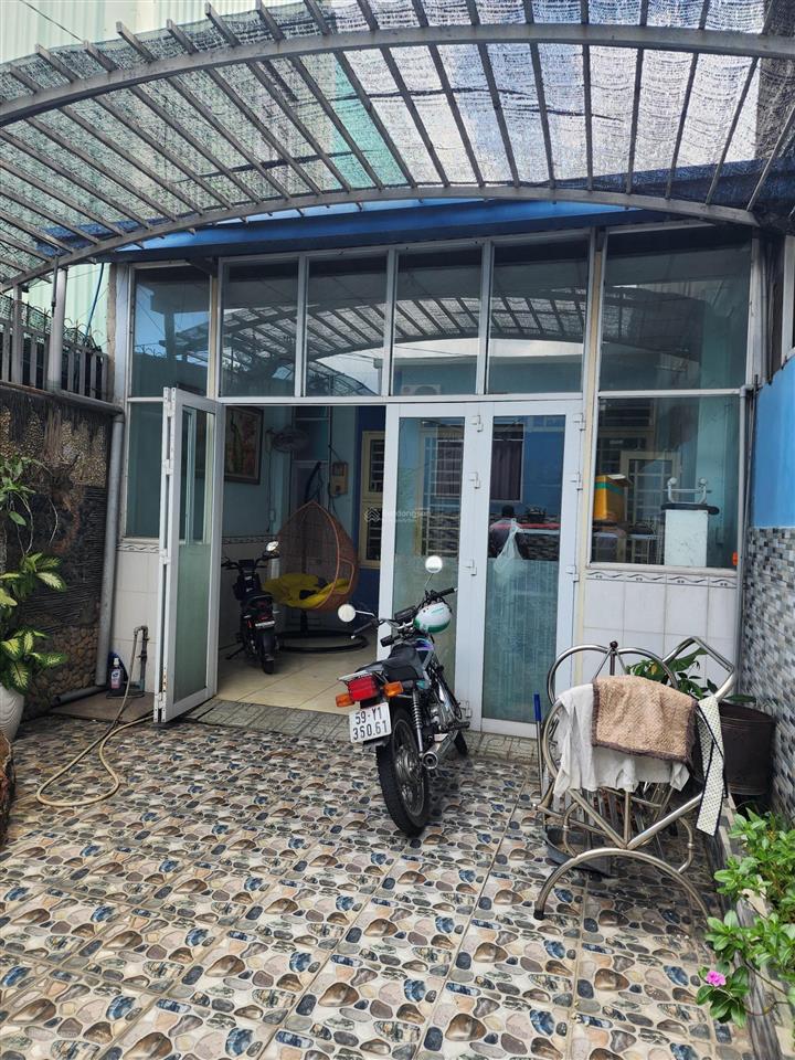 Bán nhà mặt tiền dương công khi. 240m2. giá 8,9 tỷ.