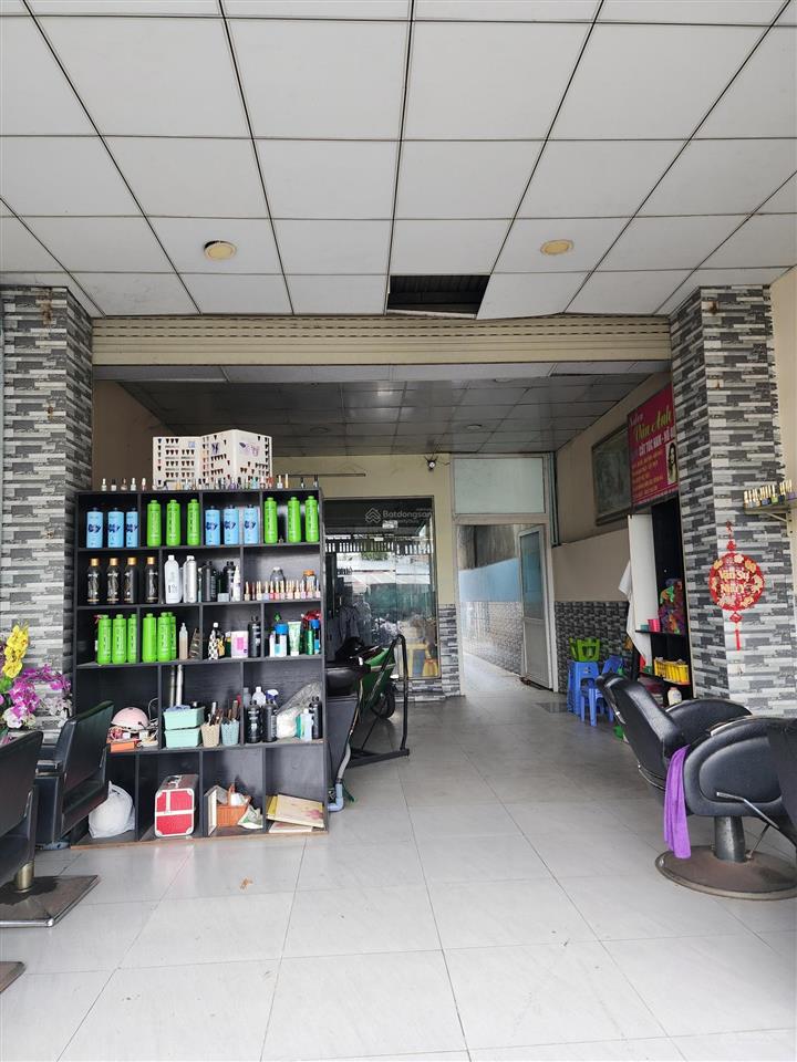 Bán nhà mặt tiền dương công khi. 240m2. giá 8,9 tỷ.