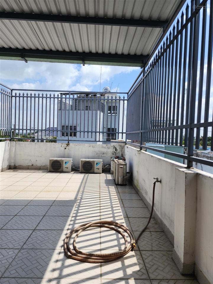 Bán nhà hẻm xe tải tân thới nhì 14. 3 tầng. diện tích 165m2. giá 6,2 tỷ.