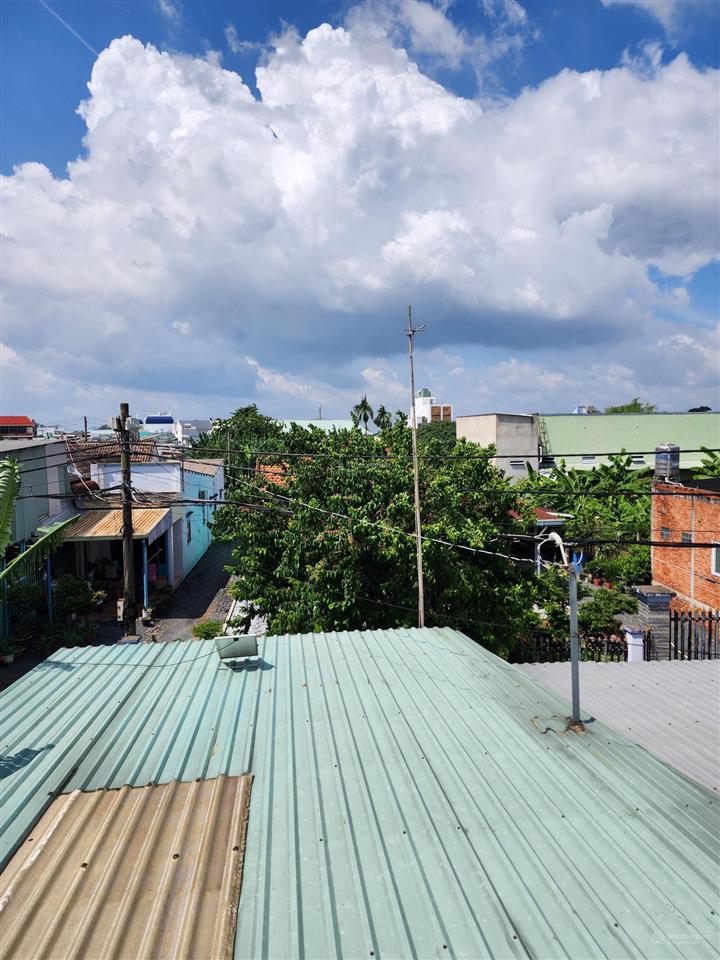 Bán nhà hẻm xe tải tân thới nhì 14. 3 tầng. diện tích 165m2. giá 6,2 tỷ.