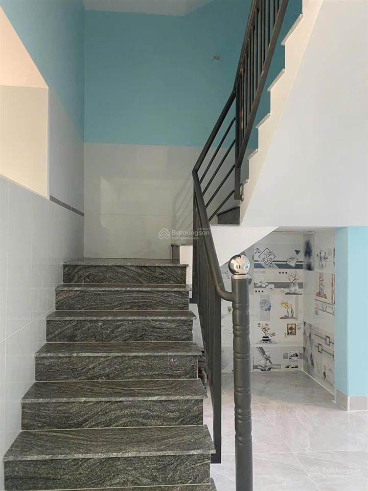 Bán nhà hxh nguyễn thị ngâu, thới tam thôn, 4 tầng. diện tích sàn 255m2, 5,6 tỷ