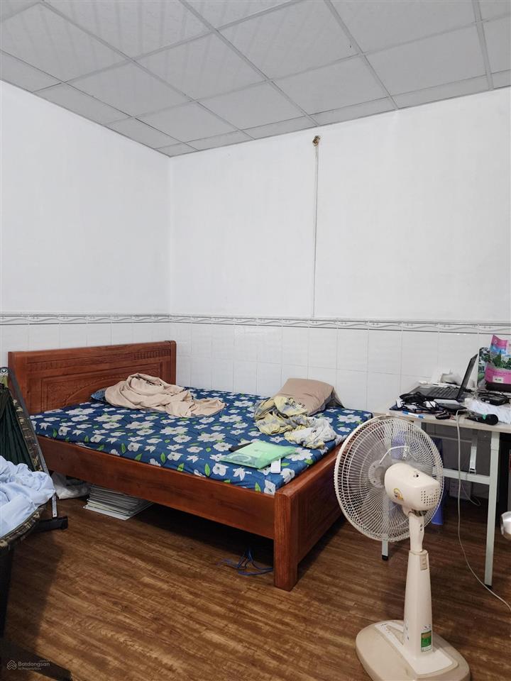 Bán nhà 1/ dương công khi. 97m2. 2 tầng. 3pn. giá chỉ 2,35 tỷ.