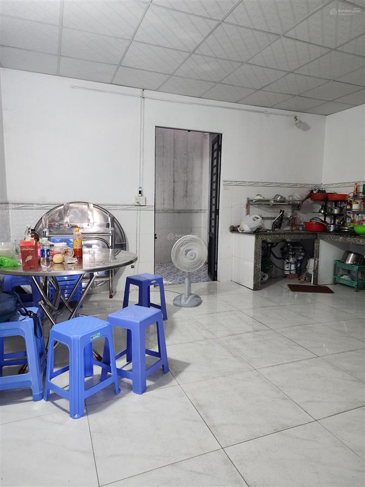 Bán nhà 1/ dương công khi. 97m2. 2 tầng. 3pn. giá chỉ 2,35 tỷ.