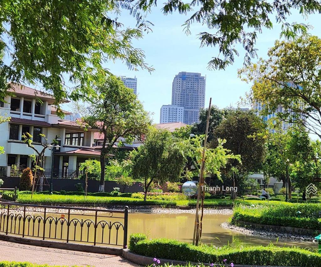 Chính chủ bán bt an hưng, dt 264m2, hướng mát sát hồ điều hòa, an sinh tốt. giá đầu tư 0979 264 ***