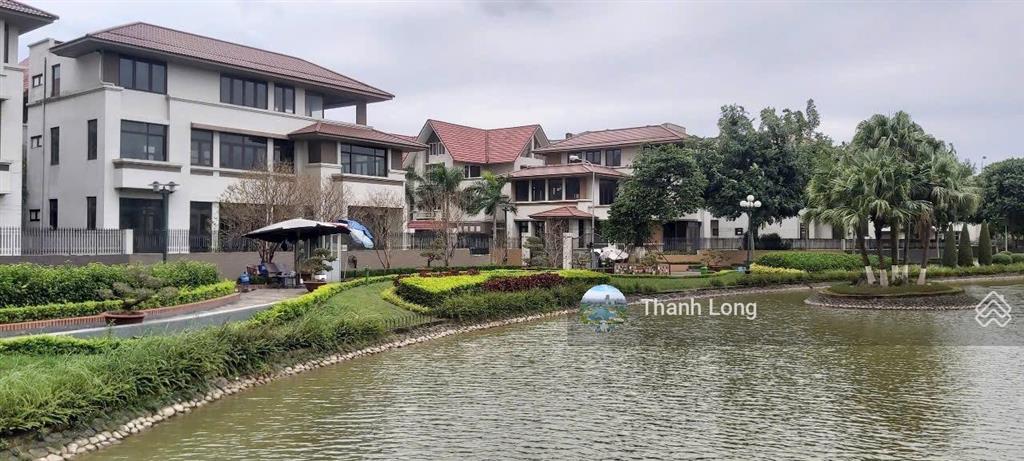 Chính chủ bán bt an hưng, dt 264m2, hướng mát sát hồ điều hòa, an sinh tốt. giá đầu tư 0979 264 ***